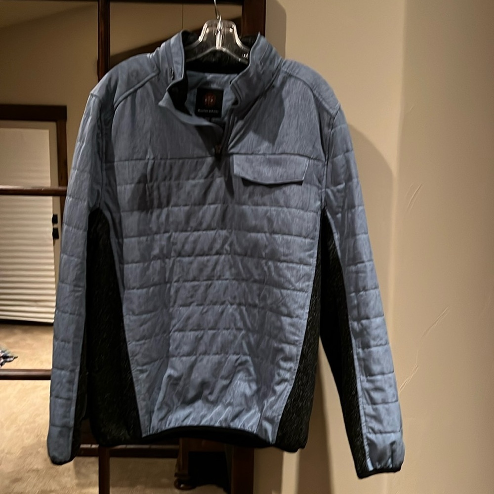 Mountain and Isles 1/4 zip quilted fleece